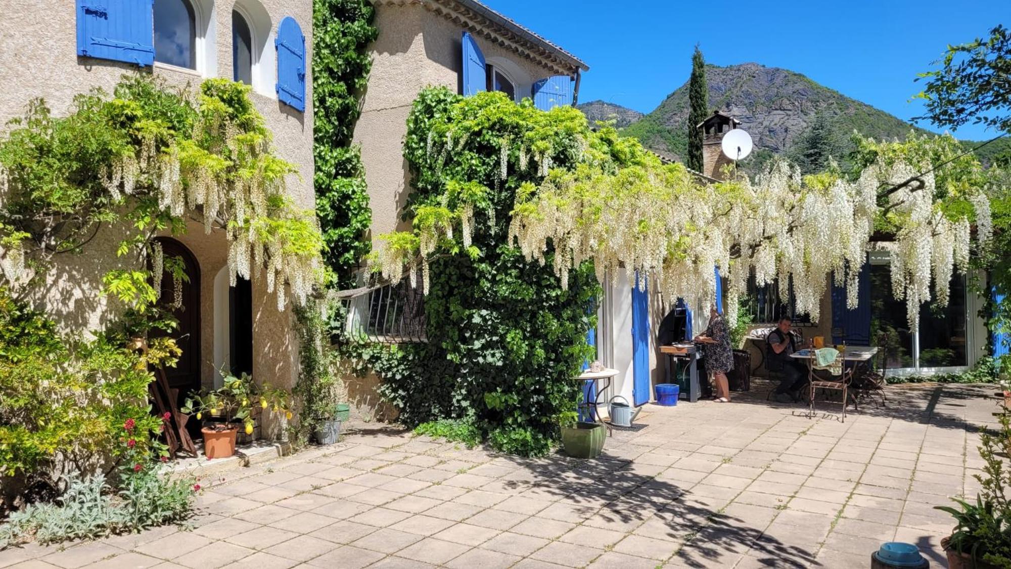 Chambre D'Hotes La Citadelle Lardier-et-Valenca Dış mekan fotoğraf